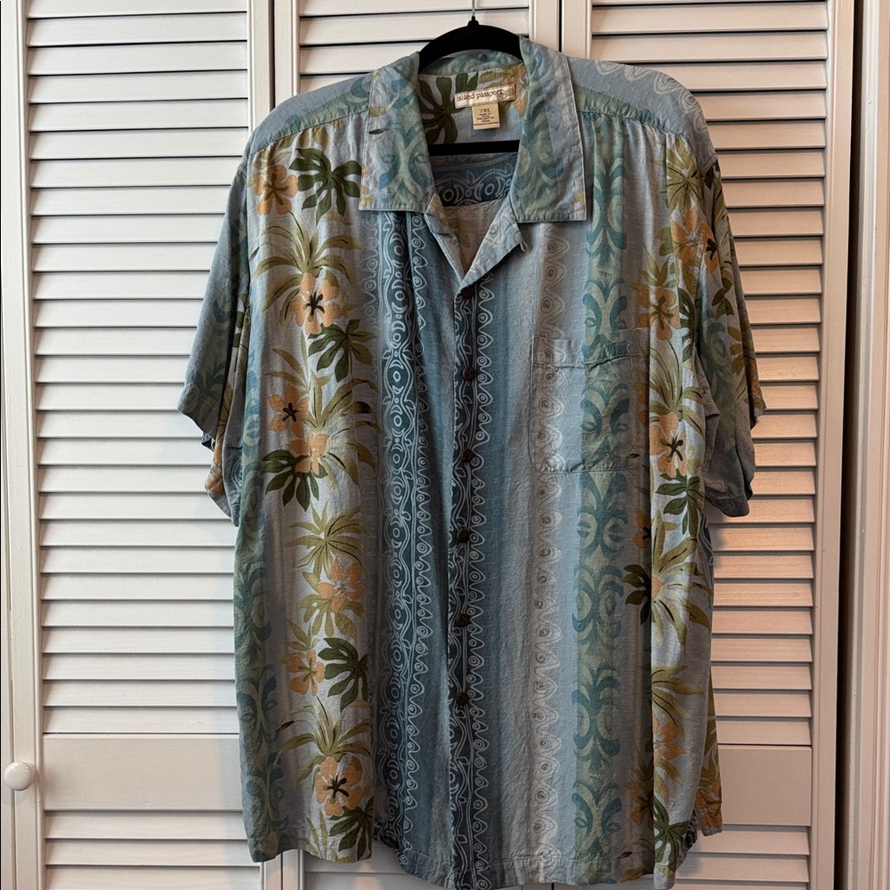 Island Passport Men's Floral Stripe Shirt - Blue and Green